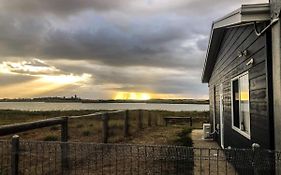 Coorong Island Retreat - Farm Stay At Pet Friendly Property